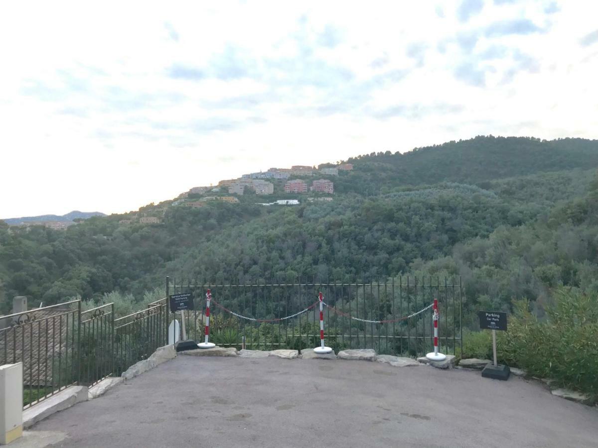 Villa Colina Мандельє-ла-Напуль Екстер'єр фото